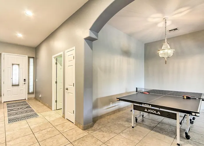Private Pool & Hot Tub: Family In Phoenix! Holiday home Anthem