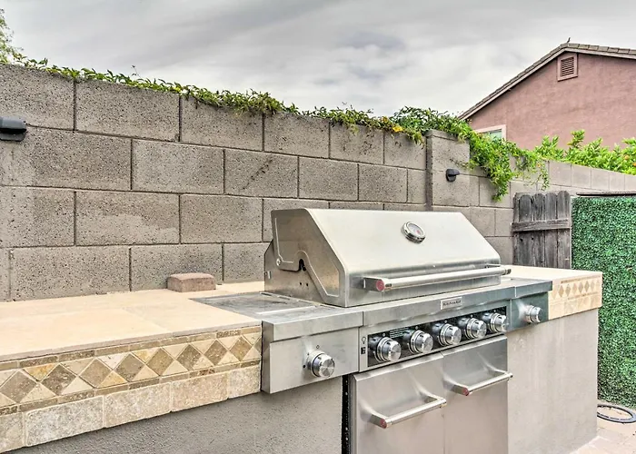 Holiday home Private Pool & Hot Tub: Family In Phoenix! *